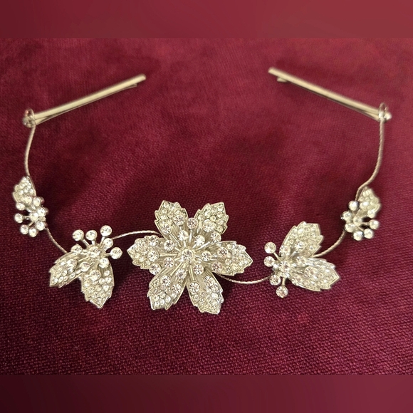 Vintage Silver Floral Tiara Hair Accessory, Adjustable, Ethereal, Romantic - Picture 1 of 8